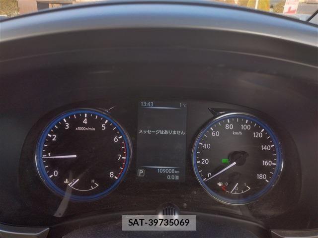 Nissan ELGRAND 2016-02 3372654-23