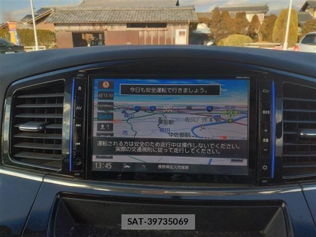 Nissan ELGRAND 2016-02 3372654-27