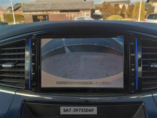 Nissan ELGRAND 2016-02 3372654-28