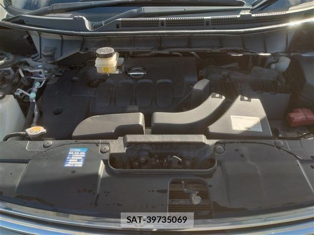 Nissan ELGRAND 2016-02 3372654-29