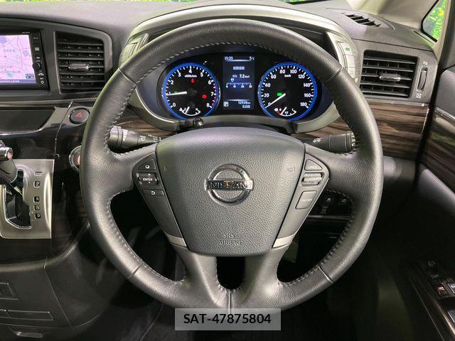 Nissan ELGRAND 2017-07 3372647-11