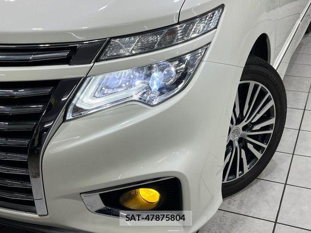 Nissan ELGRAND 2017-07 3372647-12
