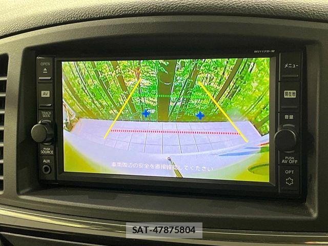 Nissan ELGRAND 2017-07 3372647-4