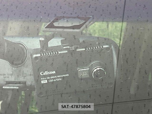 Nissan ELGRAND 2017-07 3372647-5