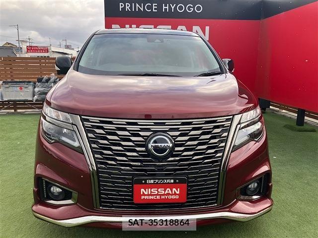 Nissan ELGRAND 2021-03 3668385-12