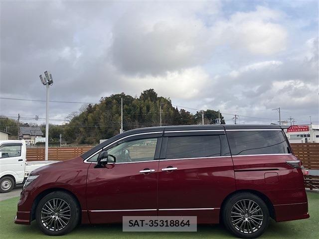 Nissan ELGRAND 2021-03 3668385-14