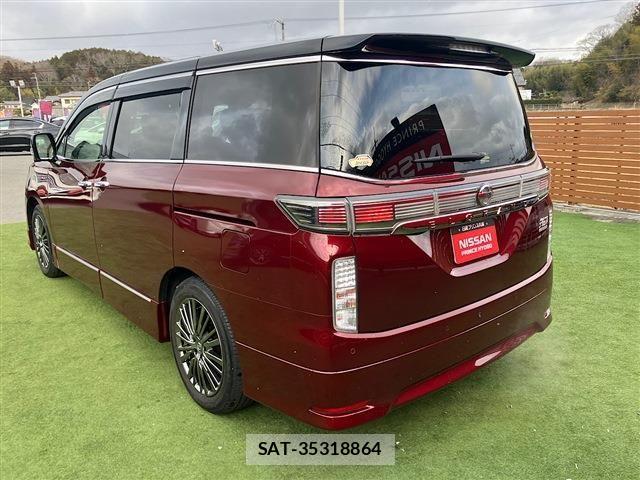 Nissan ELGRAND 2021-03 3668385-16