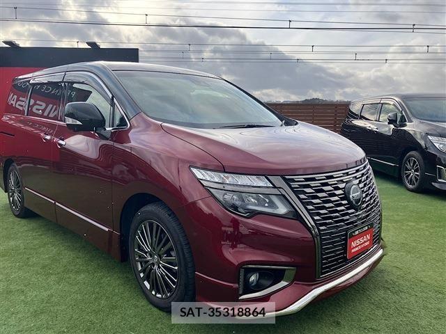 Nissan ELGRAND 2021-03 3668385-21