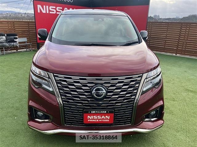 Nissan ELGRAND 2021-03 3668385-24