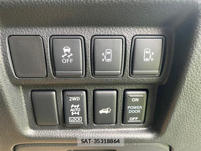 Nissan ELGRAND 2021-03 3668385-7