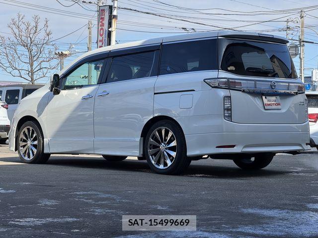 Nissan ELGRAND 2018-02 3668391-8