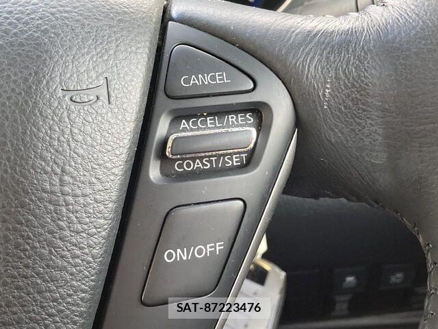 Nissan ELGRAND 2015-12 4041648-12