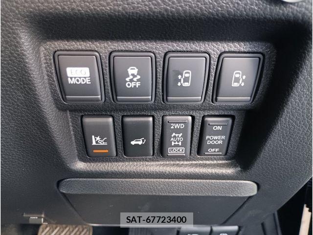 Nissan ELGRAND 2013-07 4638814-25