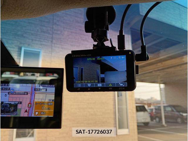 Nissan ELGRAND 2019-04 4940043-14