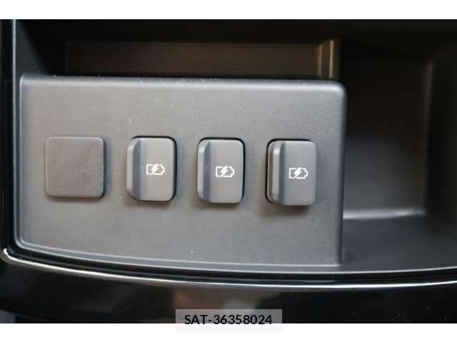 Nissan ELGRAND 2022-07 6004965-7