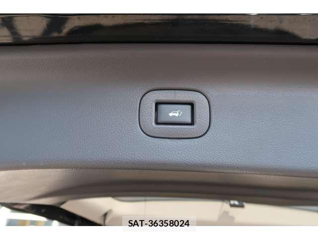Nissan ELGRAND 2022-07 6004965-8