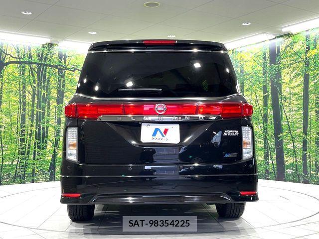 Nissan ELGRAND 2011-09 6214329-15