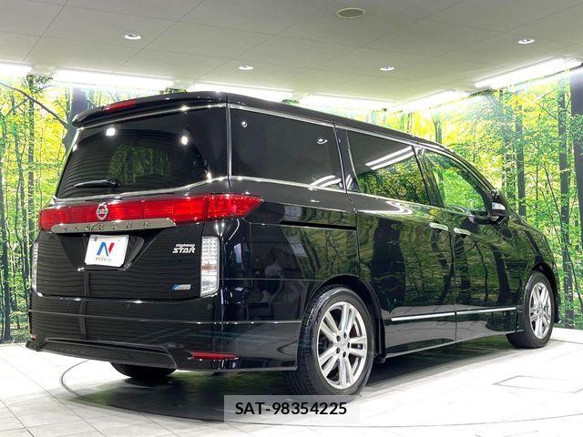 Nissan ELGRAND 2011-09 6214329-17
