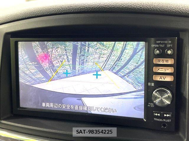 Nissan ELGRAND 2011-09 6214329-3