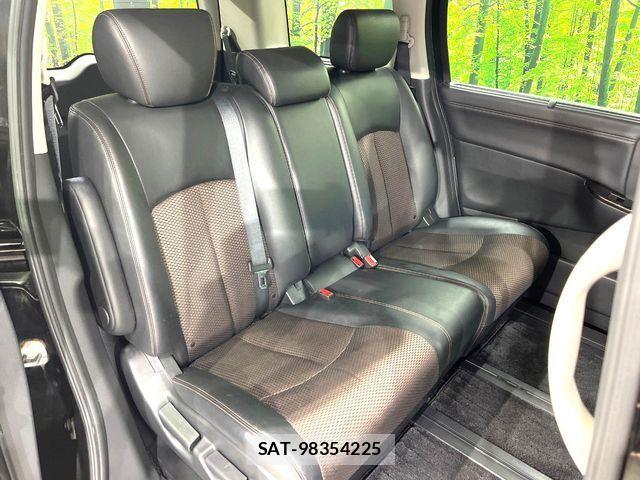 Nissan ELGRAND 2011-09 6214329-8