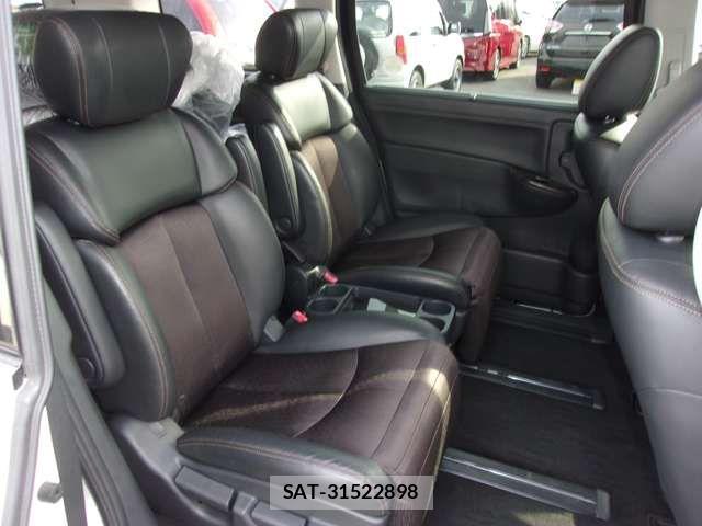 Nissan ELGRAND 2016-09 6303948-9