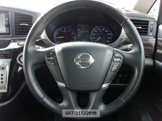 Nissan ELGRAND 2016-09 6303948-12