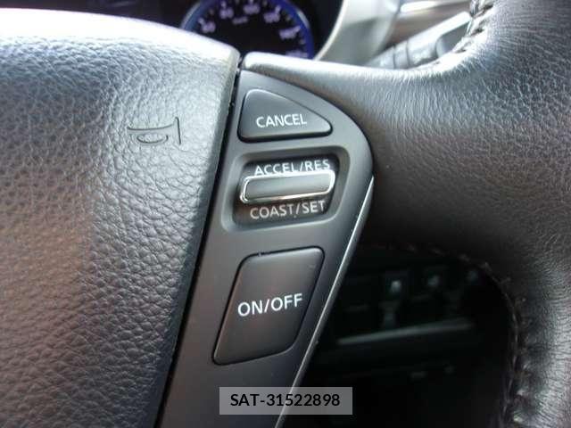Nissan ELGRAND 2016-09 6303948-24