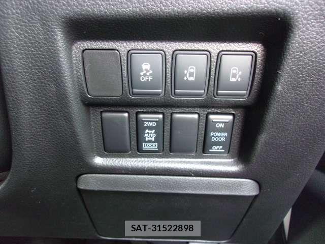 Nissan ELGRAND 2016-09 6303948-3