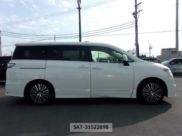 Nissan ELGRAND 2016-09 6303948-4