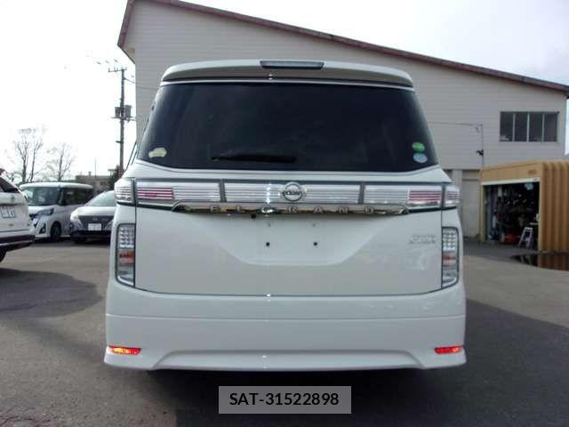 Nissan ELGRAND 2016-09 6303948-7