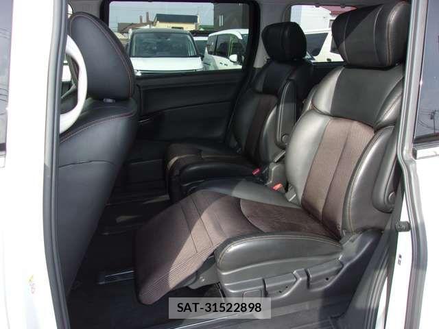Nissan ELGRAND 2016-09 6303948-8