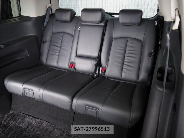 Nissan ELGRAND 2016-02 6611729-10