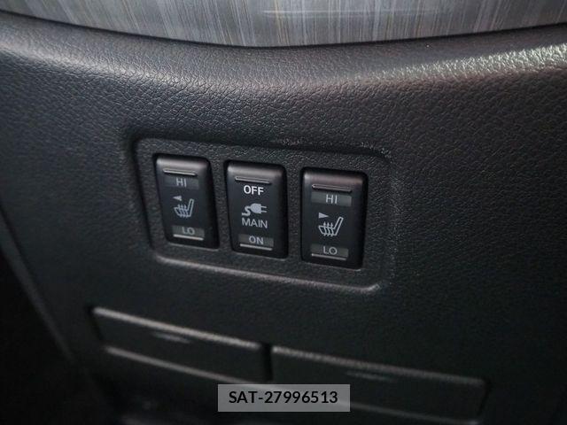 Nissan ELGRAND 2016-02 6611729-15