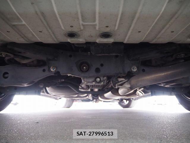 Nissan ELGRAND 2016-02 6611729-23