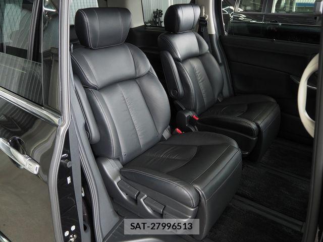 Nissan ELGRAND 2016-02 6611729-25