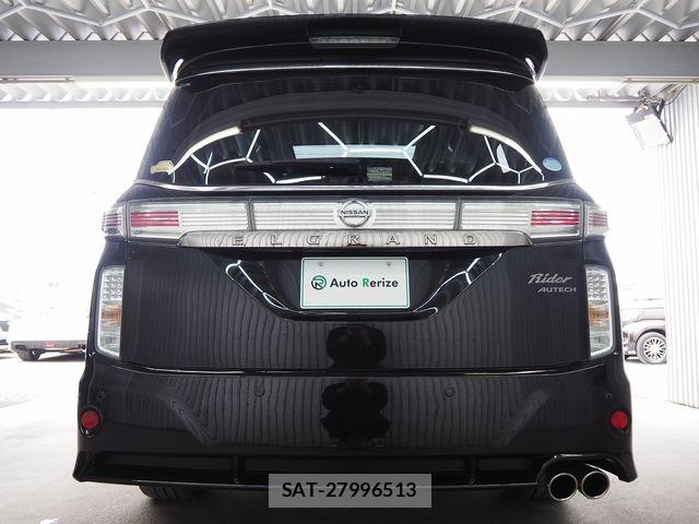 Nissan ELGRAND 2016-02 6611729-3