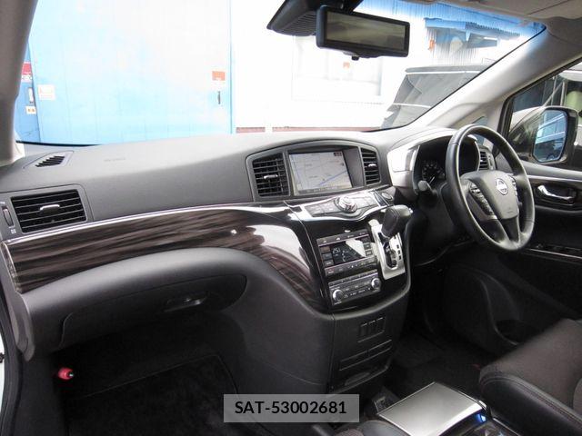 Nissan ELGRAND 2019-08 6611728-15