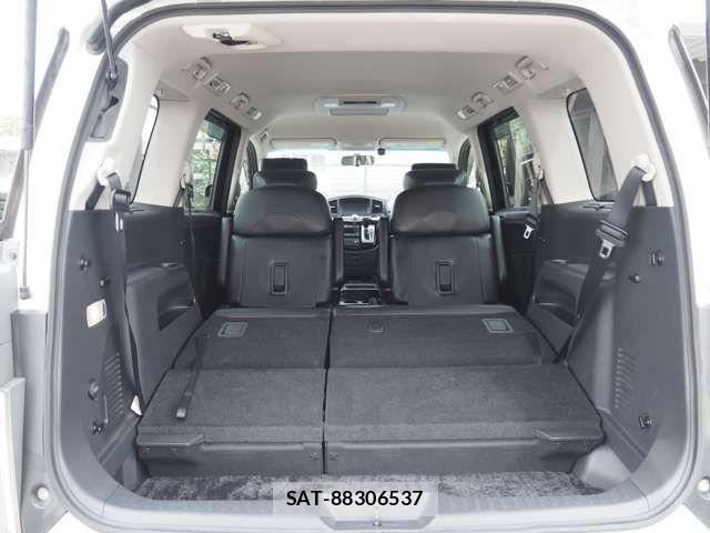 Nissan ELGRAND 2014-01 6751468-11
