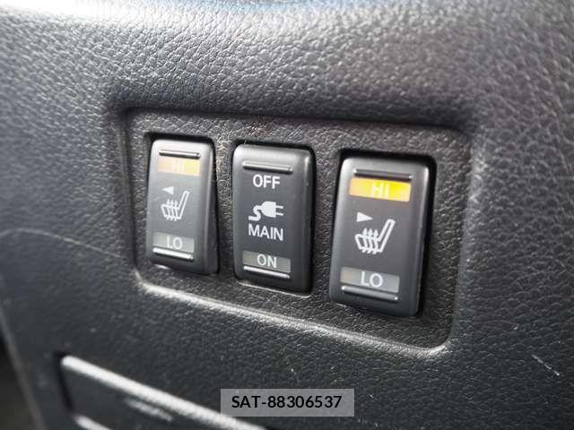 Nissan ELGRAND 2014-01 6751468-16