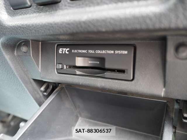 Nissan ELGRAND 2014-01 6751468-18