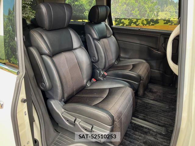 Nissan ELGRAND 2019-05 6814839-9