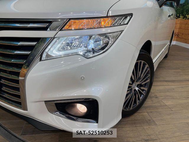 Nissan ELGRAND 2019-05 6814839-12