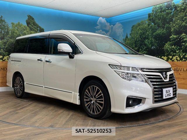 Nissan ELGRAND 2019-05 6814839-16