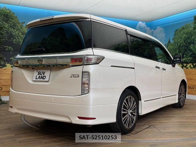 Nissan ELGRAND 2019-05 6814839-17