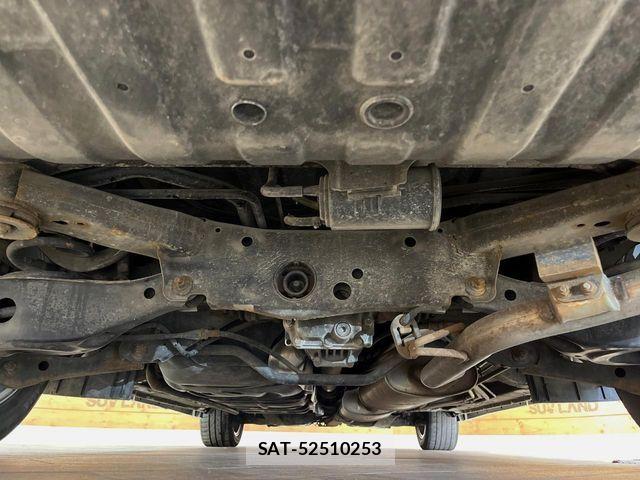 Nissan ELGRAND 2019-05 6814839-19