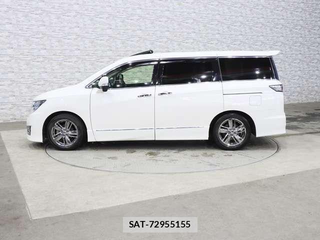 Nissan ELGRAND 2011-02 6814840-12
