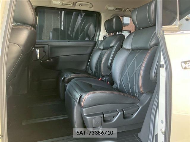 Nissan ELGRAND 2020-07 6904740-12