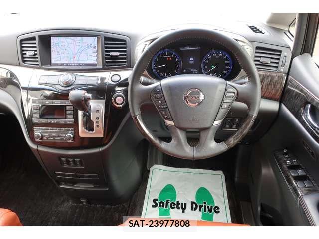 Nissan ELGRAND 2018-03 6904734-9