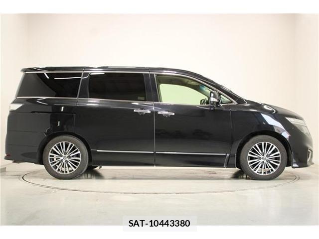 Nissan ELGRAND 2021-03 6904735-12