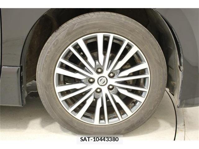 Nissan ELGRAND 2021-03 6904735-21